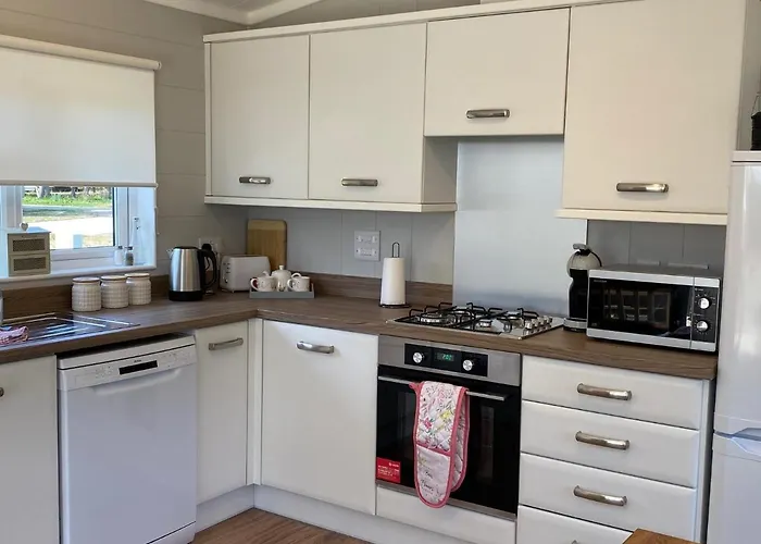 Hollicarrs - Newlands