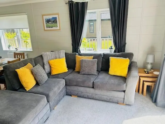 Hollicarrs - Newlands York